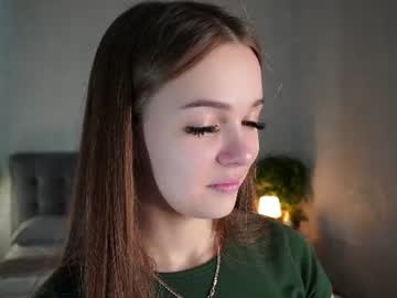 auroralowen — cam show live