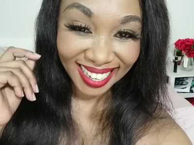 Bootyliciouse21X — cam show live