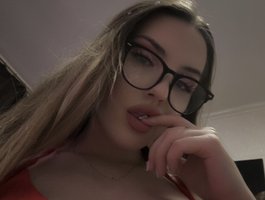 CrisKissa — cam show live