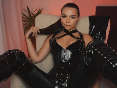Dominatrix_Alice — cam show live