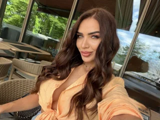 EllaaMayers — cam show live