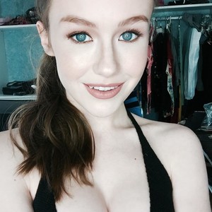 EmilyBloom — cam show live