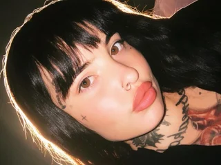 HoneyDripsOnYou — cam show live