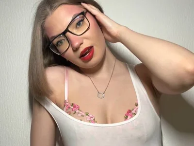 JeaneneWoltz — cam show live