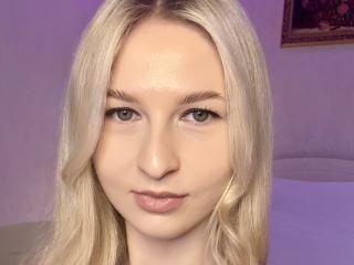 JulieBlaze — cam show live