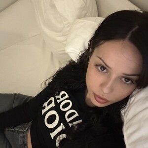 marieebelle — cam show live