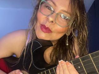 MiaAmoretti — cam show live