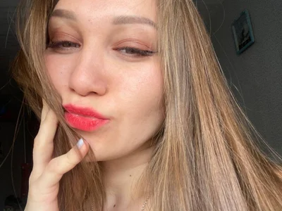 Miatiny — cam show live