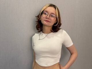 ShemikaDestro — cam show live
